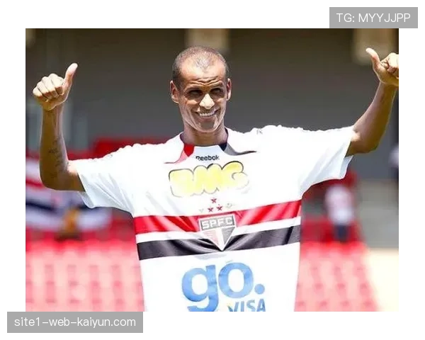 费雷拉火热状态战术支撑 圣保罗前锋线跑位配合分析